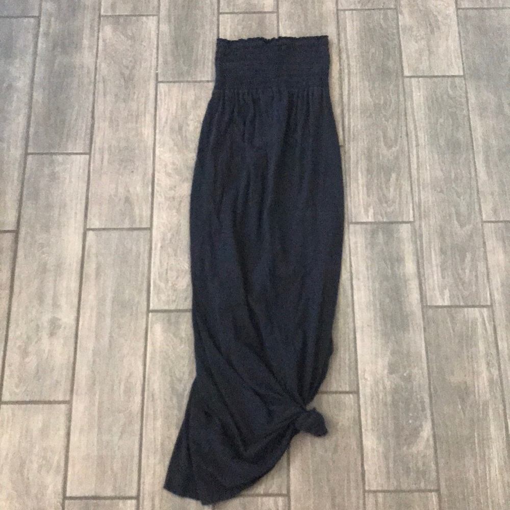 Scrunchy top black maxi strapless